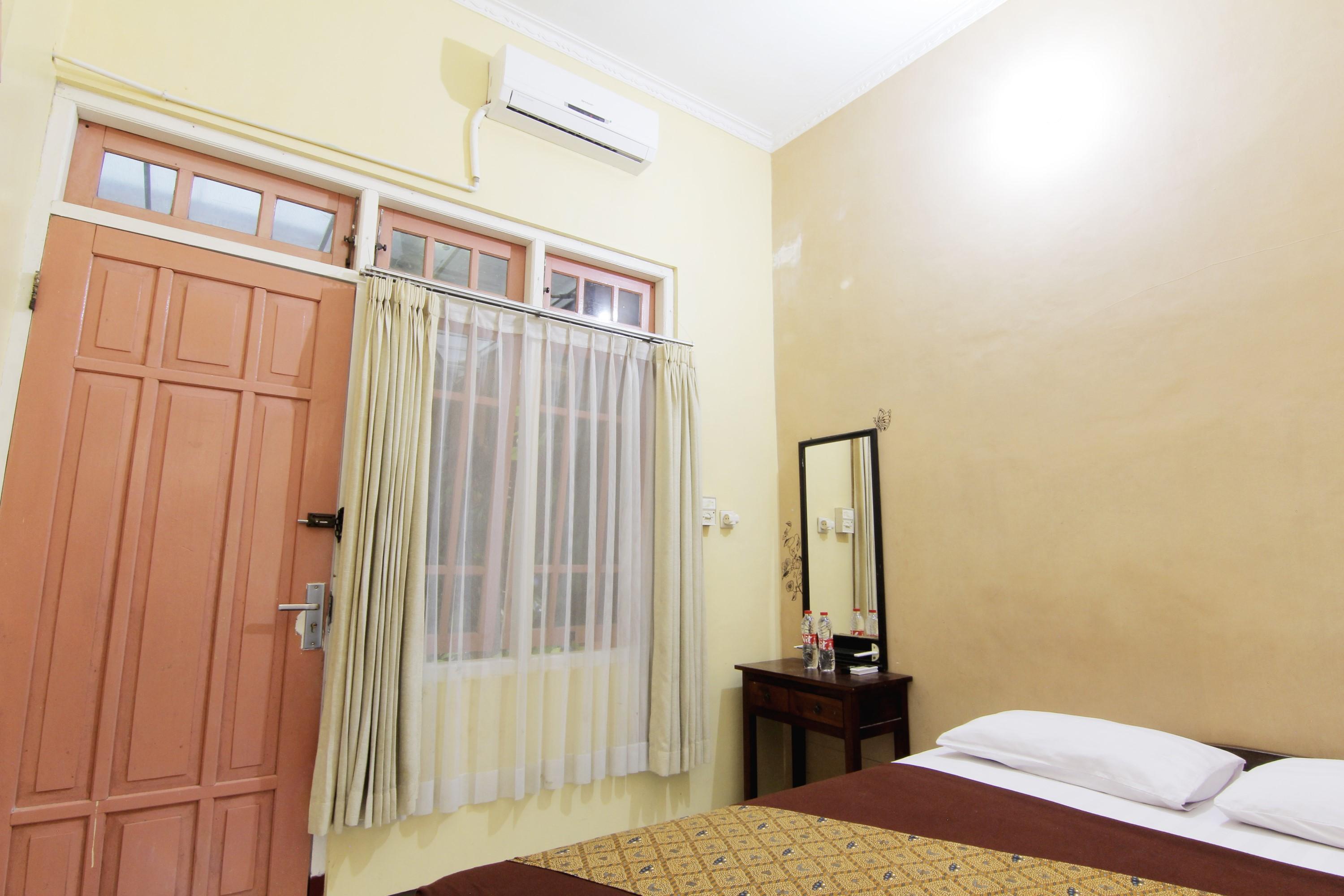 Monica Hotel Yogyakarta Extérieur photo